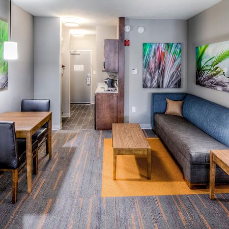 Holiday Inn Express & Suites Cleveland/Westlake By Ihg Dış mekan fotoğraf