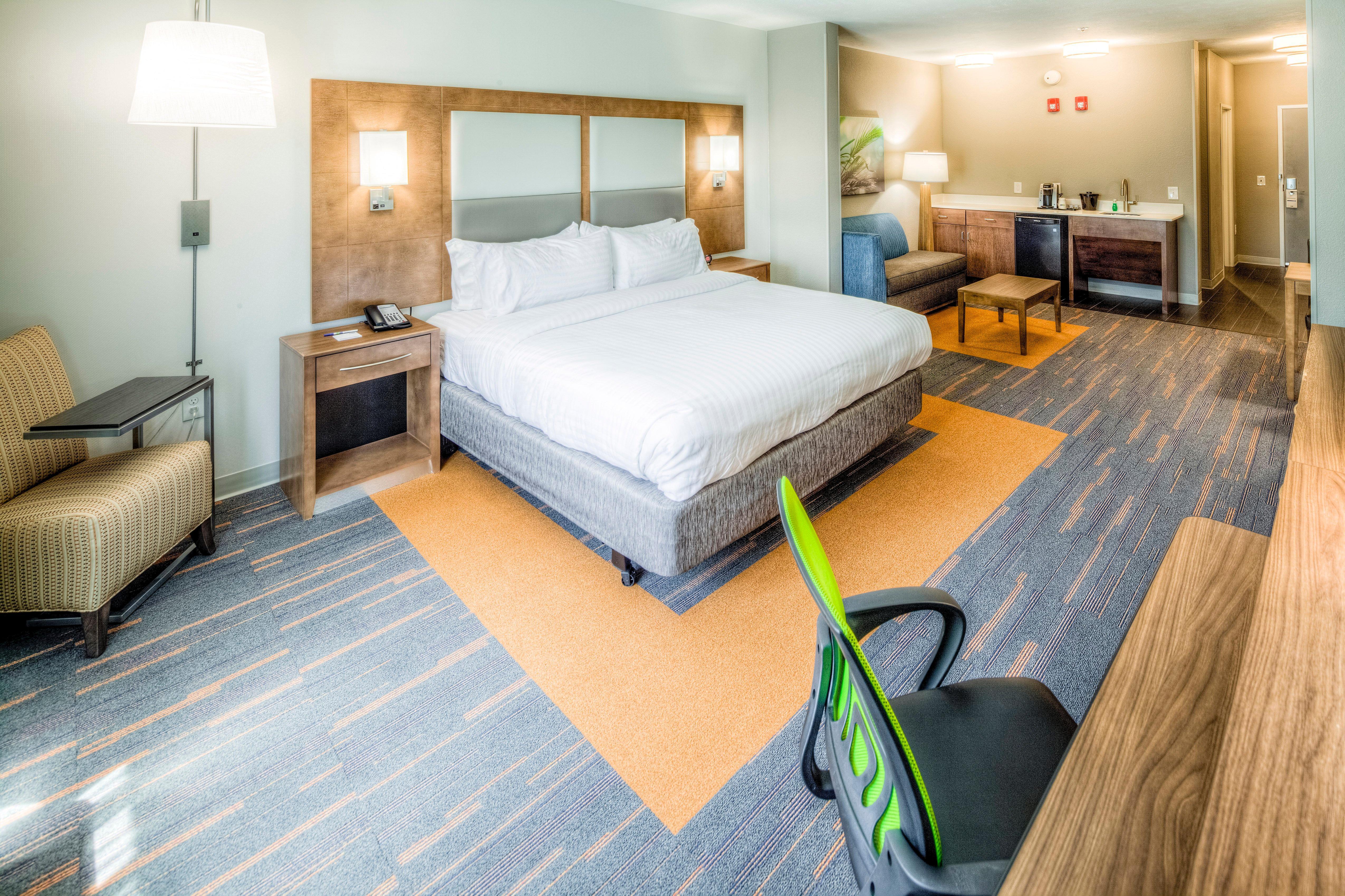 Holiday Inn Express & Suites Cleveland/Westlake By Ihg Dış mekan fotoğraf