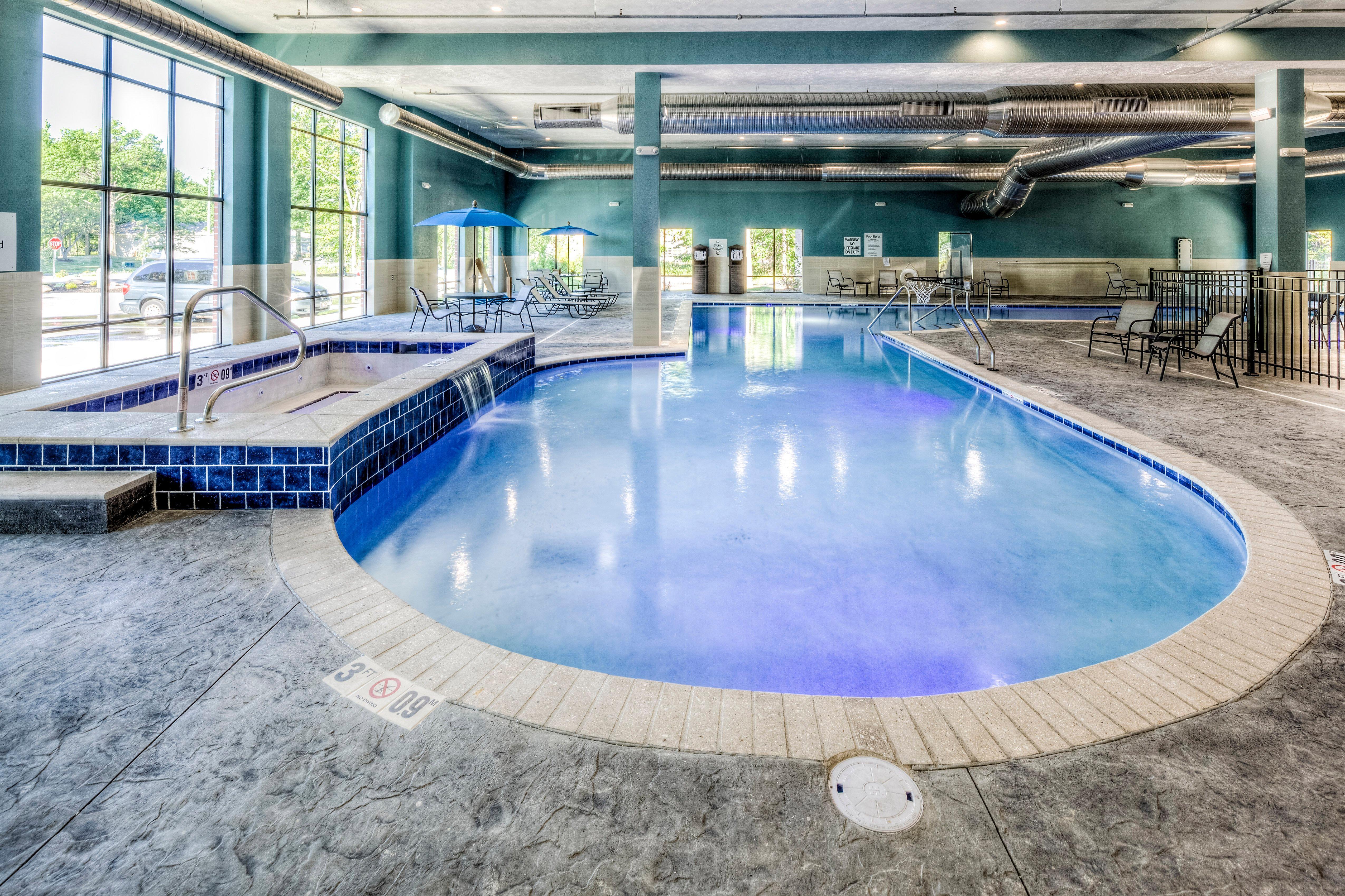 Holiday Inn Express & Suites Cleveland/Westlake By Ihg Dış mekan fotoğraf