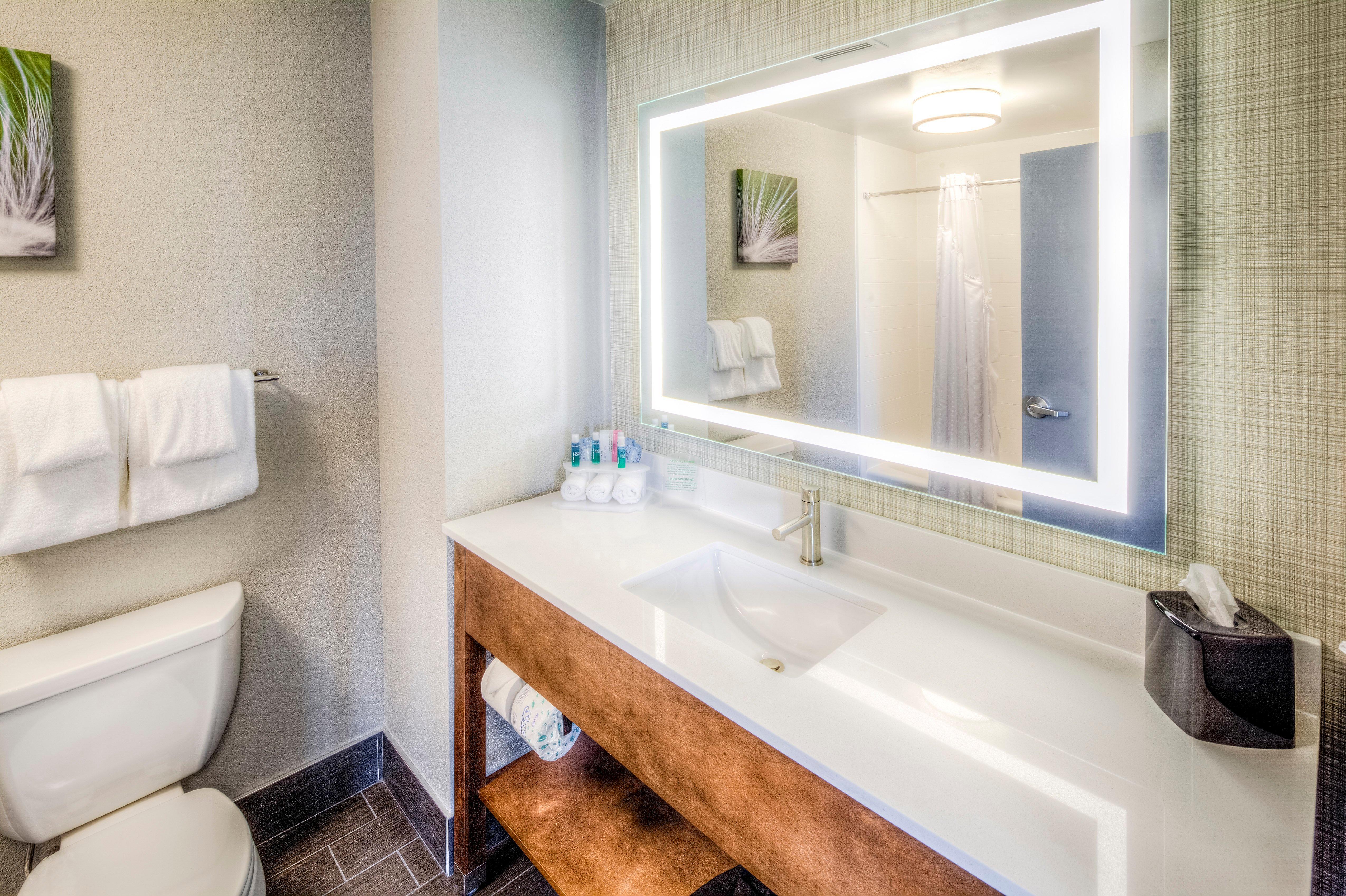 Holiday Inn Express & Suites Cleveland/Westlake By Ihg Dış mekan fotoğraf