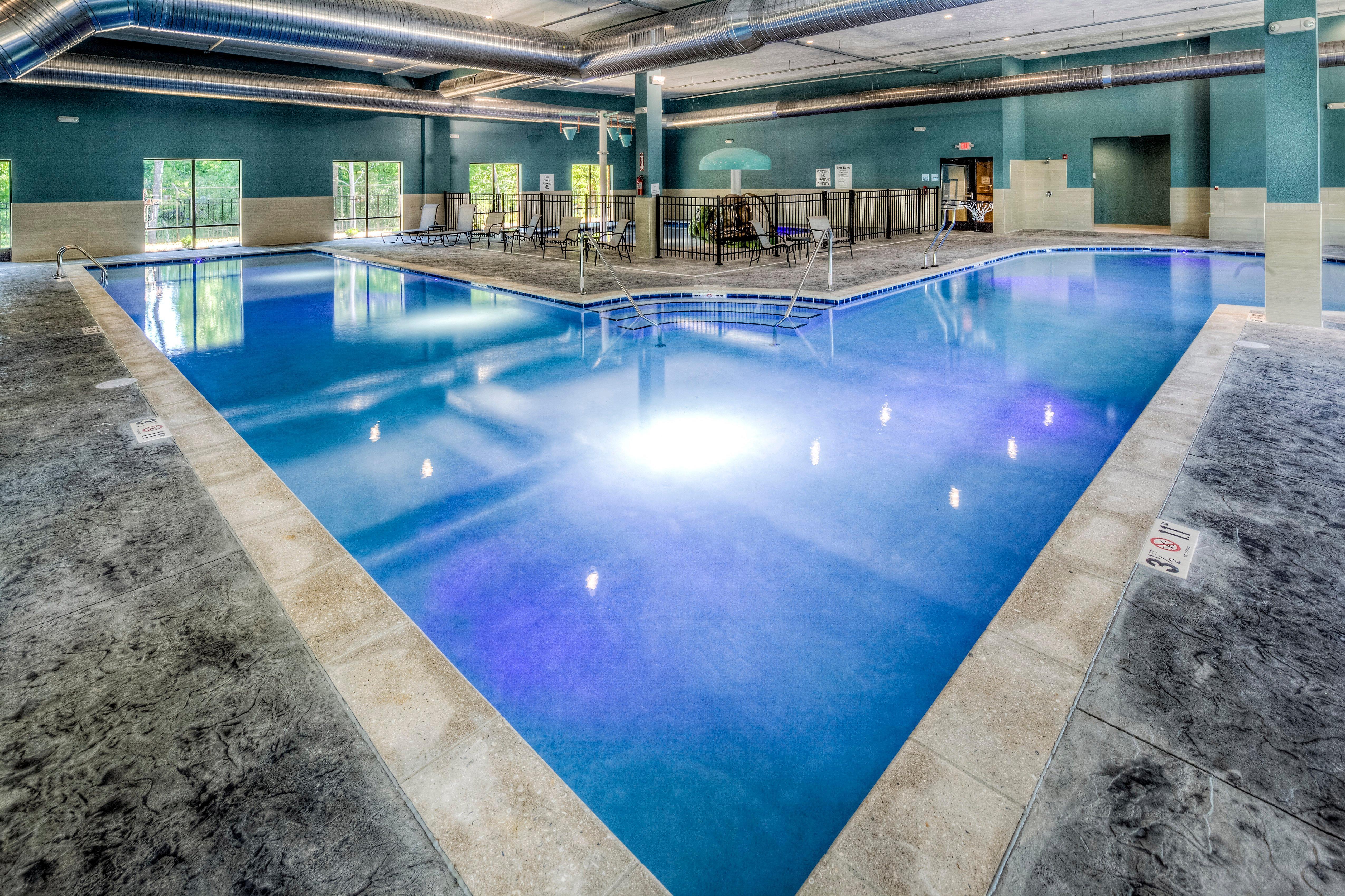 Holiday Inn Express & Suites Cleveland/Westlake By Ihg Dış mekan fotoğraf