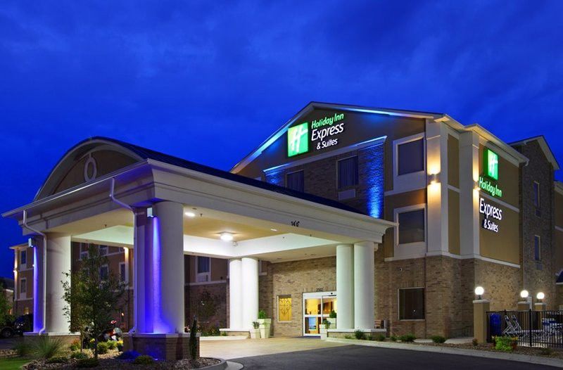 Holiday Inn Express & Suites Cleveland/Westlake By Ihg Dış mekan fotoğraf